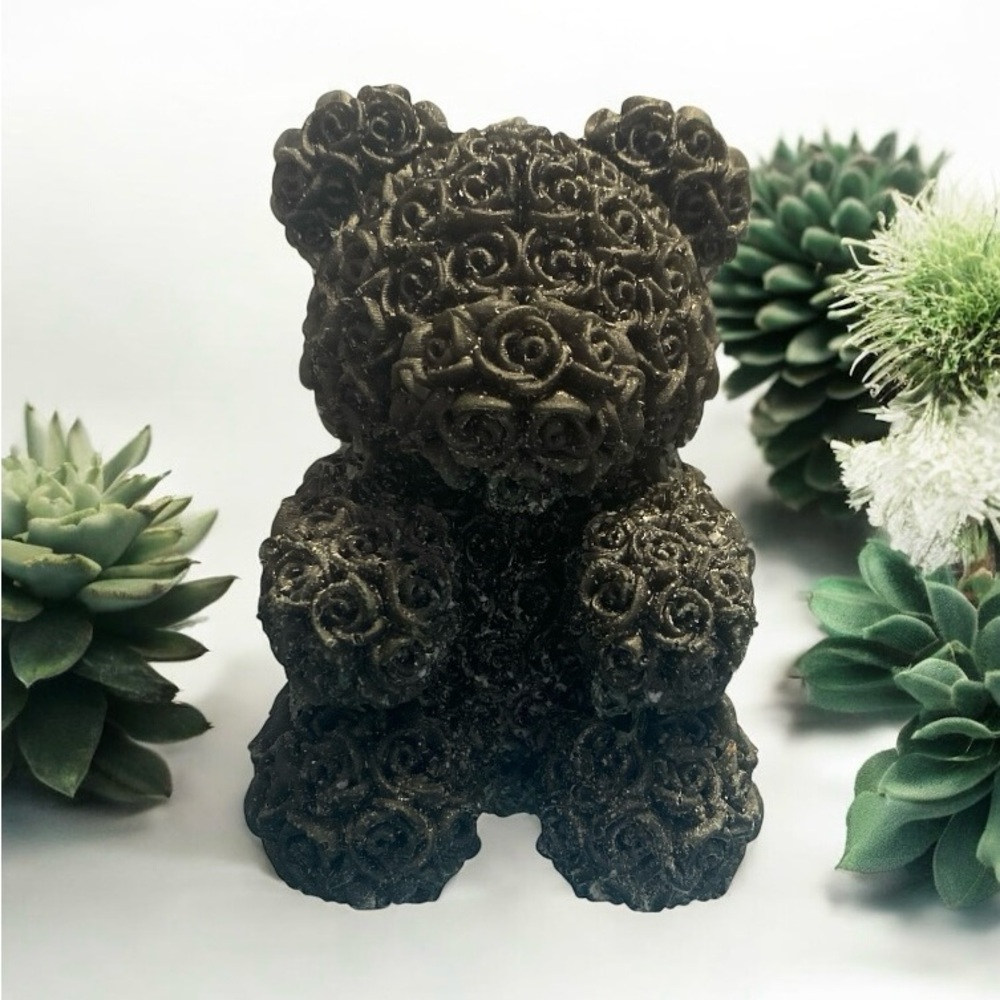 Hand Crafted Resin Rose Bear - Picture 4 of 5